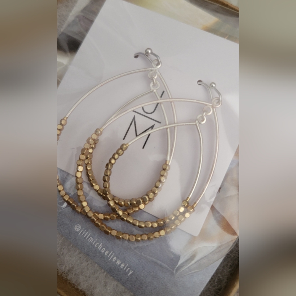 Dangle earrings